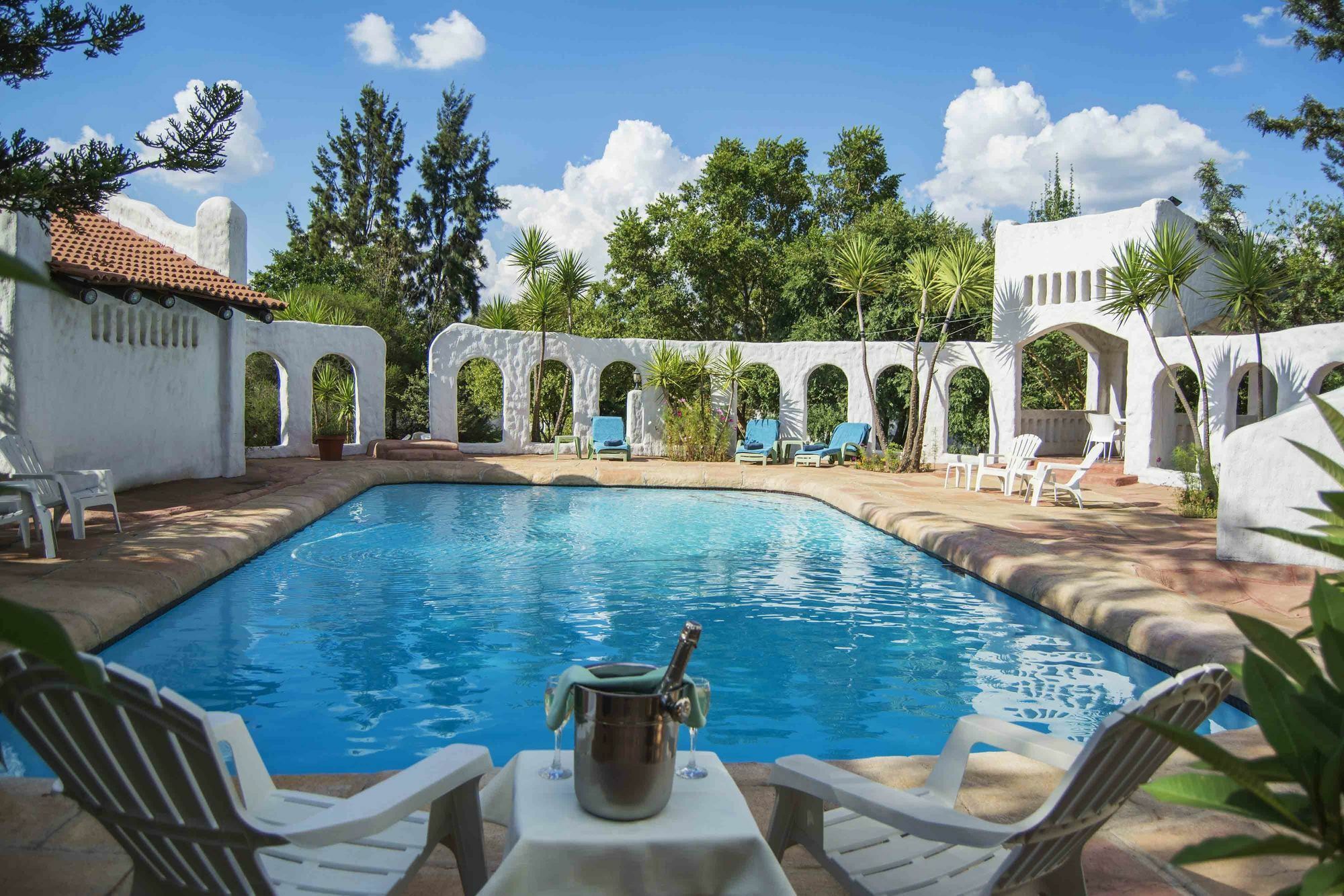 By Bush Telegraph Lodge Йоханесбург Екстериор снимка